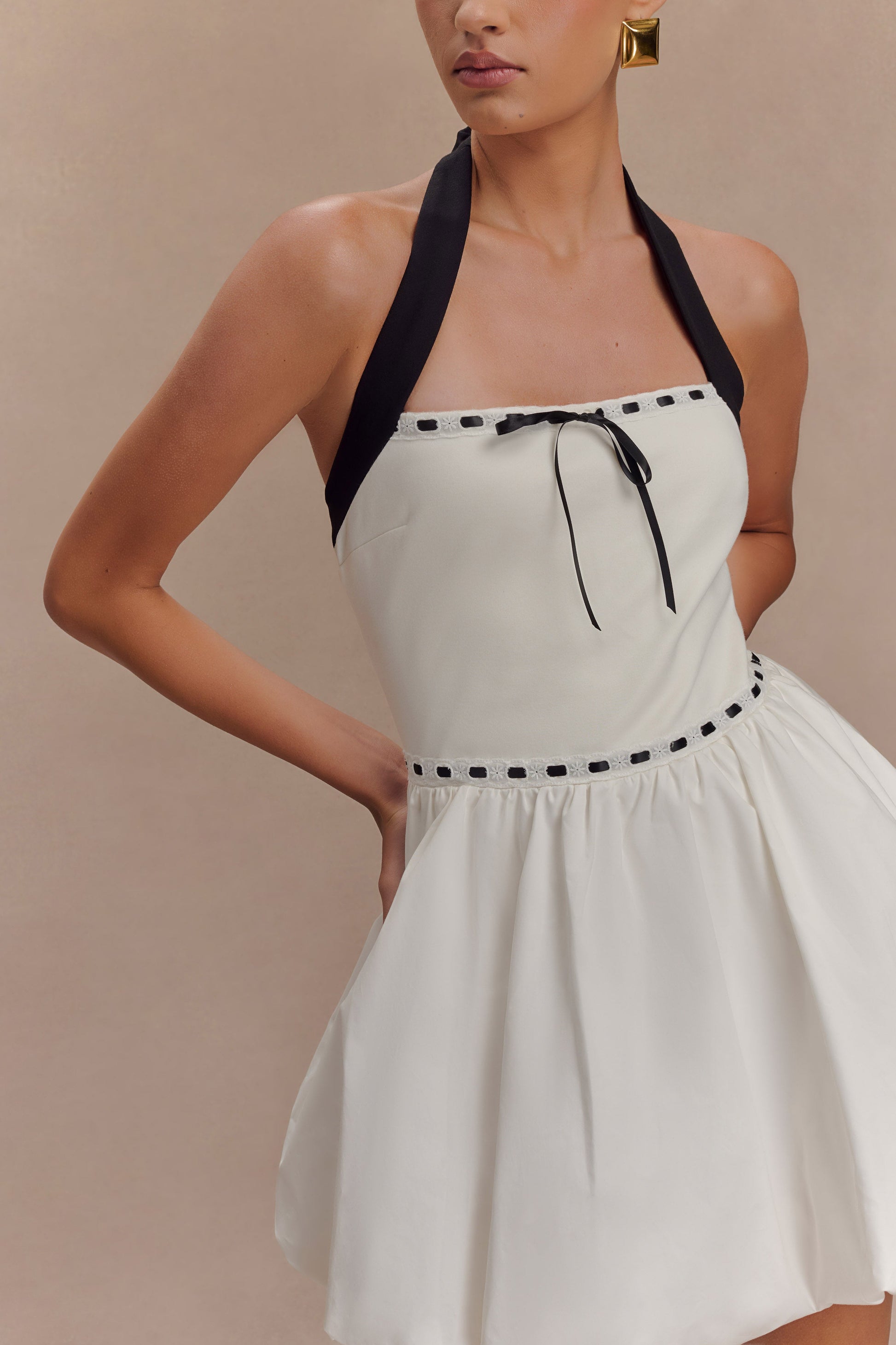 Queenie Halter Bubble Mini Dress - Black/White - Image 5