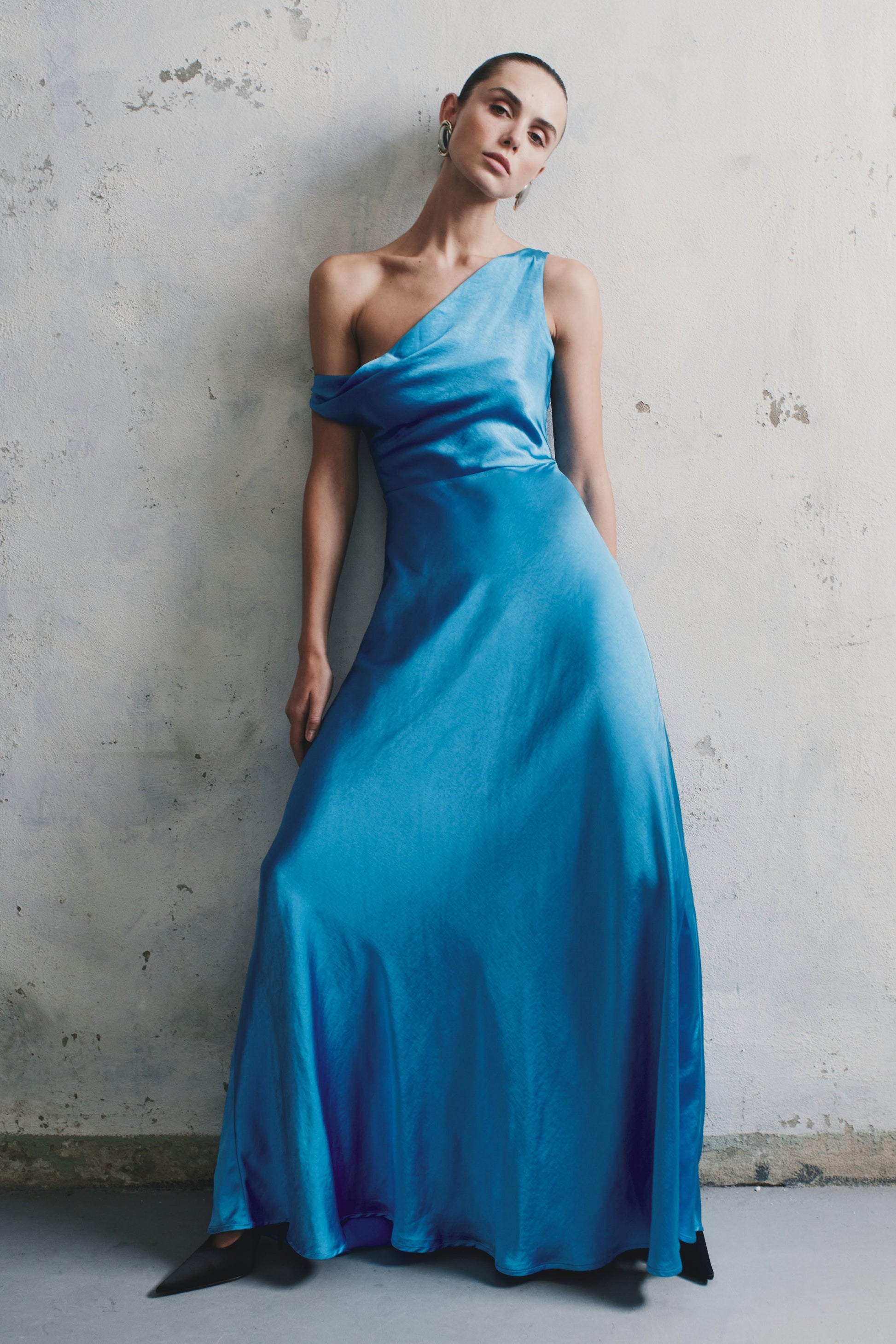 Collective Dress - Jacinta One Shoulder Maxi Dress - Cyan Blue image 4