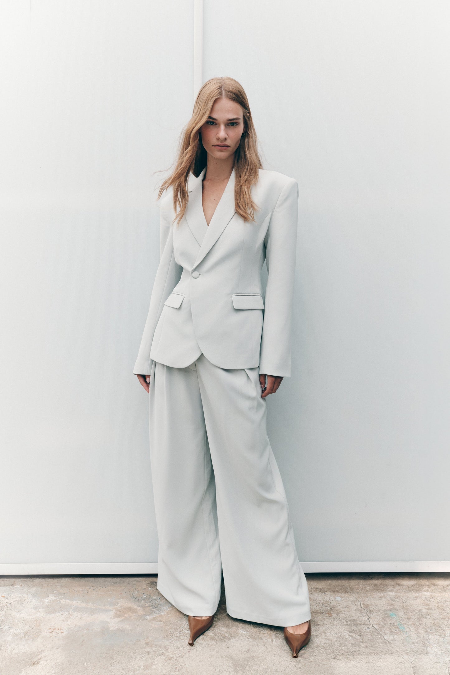 Jameson Cinched Suiting Blazer - Light Sage