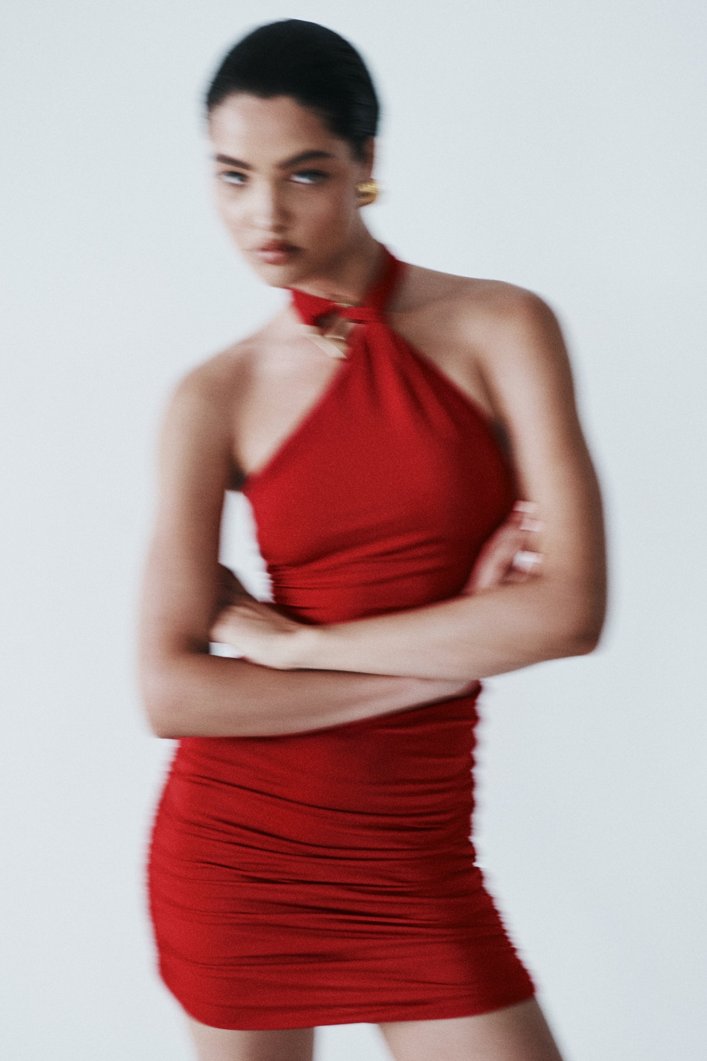 Mariposa Slinky Halter Mini Dress - Red