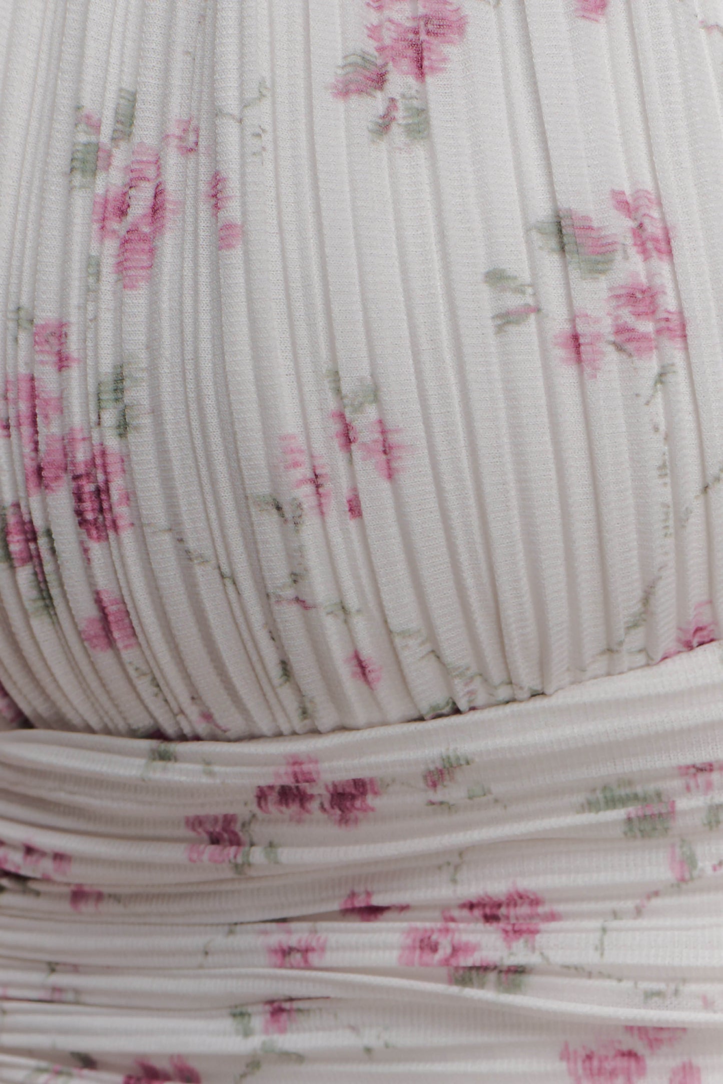 Amaris Sleeveless Plisse Halter Top - Floral Ditsy Print