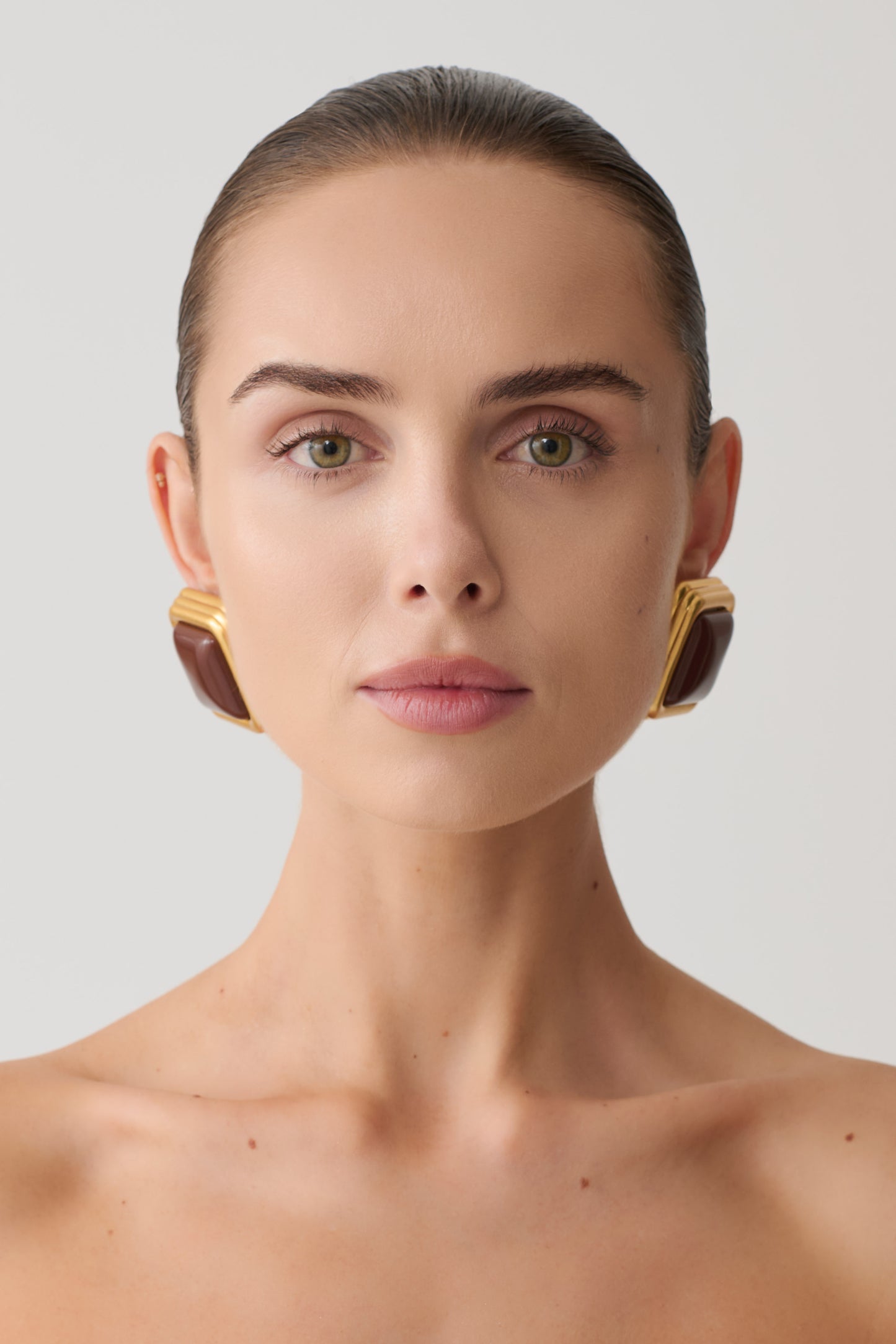 Inaya Square Stud Earring - Gold