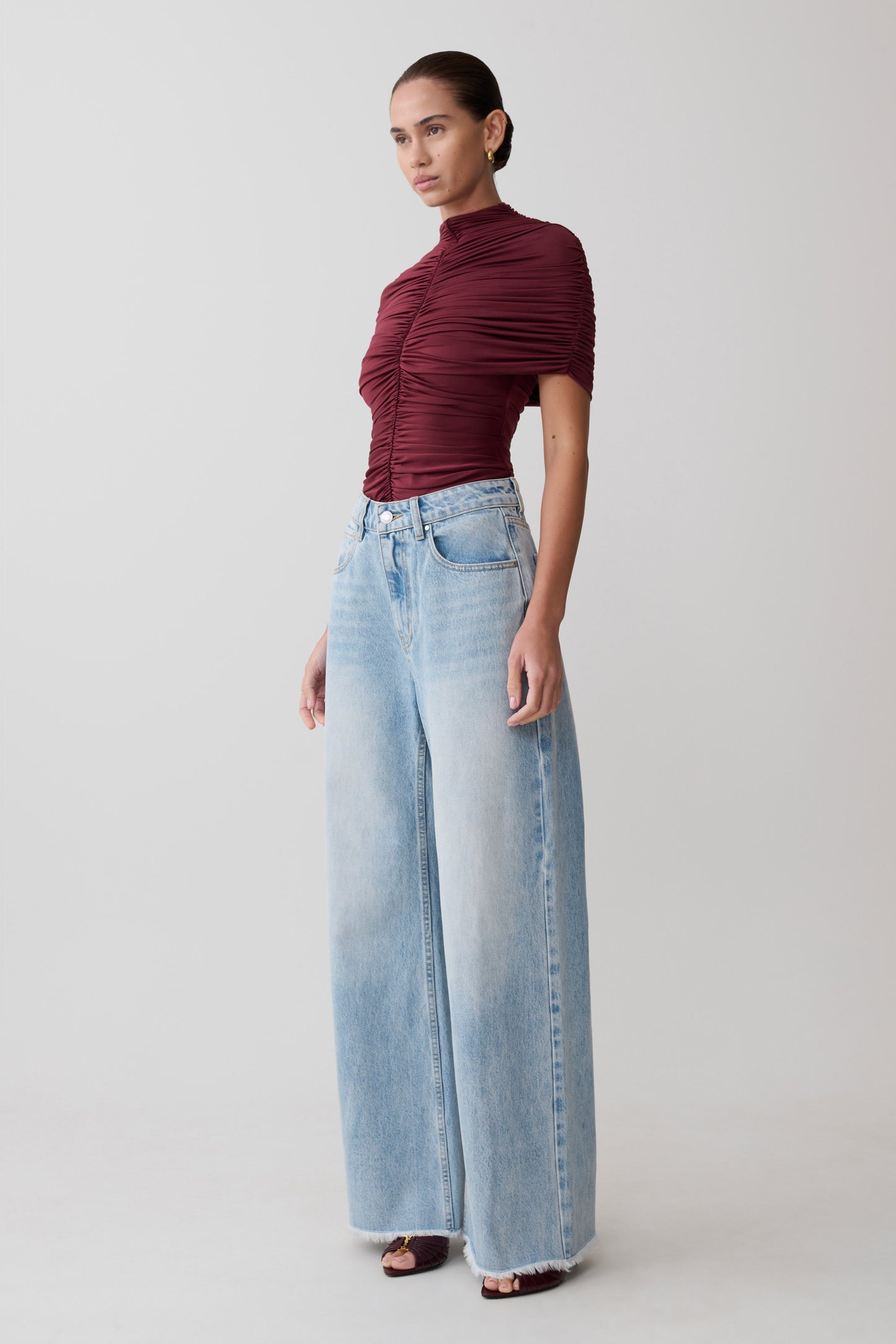 Sebastian Straight Leg Denim Jeans With Fray Hem - Washed Light Blue