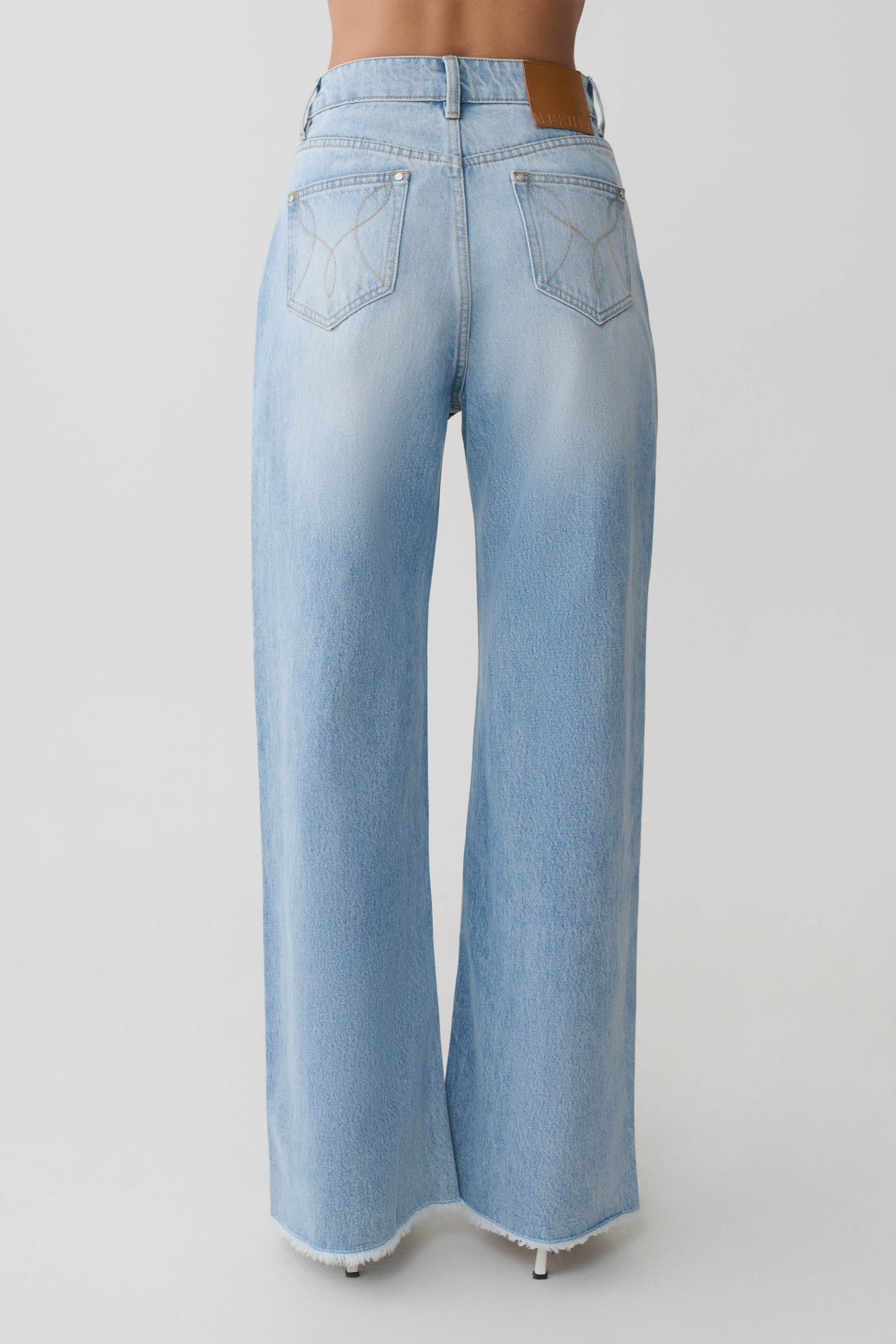 Sebastian Straight Leg Denim Jeans With Fray Hem - Washed Light Blue