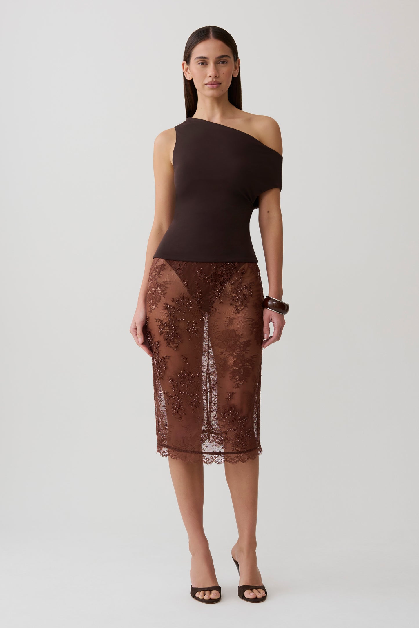 Yuna Short Sleeve Draped Hardware Top - Chocolate
