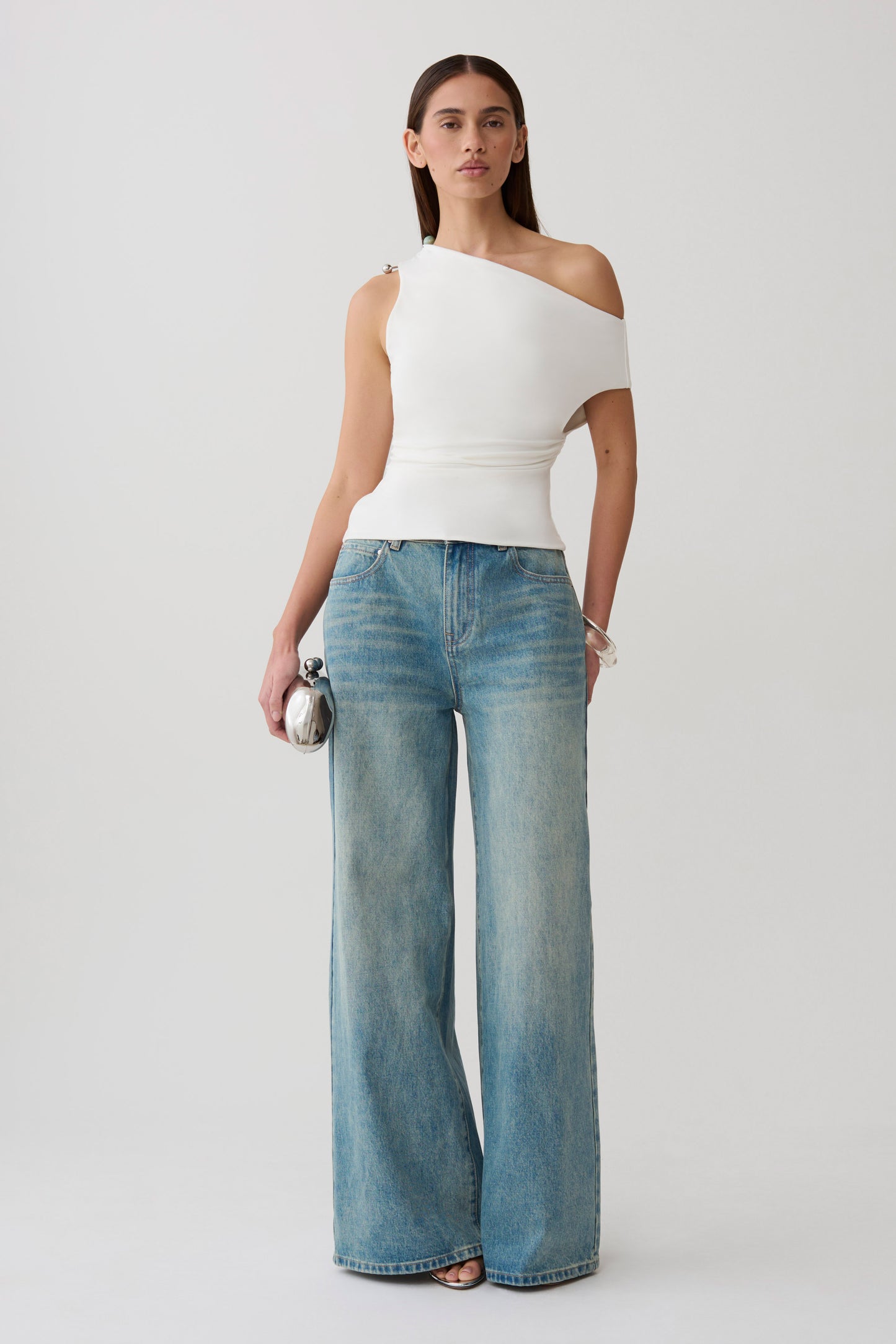 Yuna Short Sleeve Draped Hardware Top - Ivory