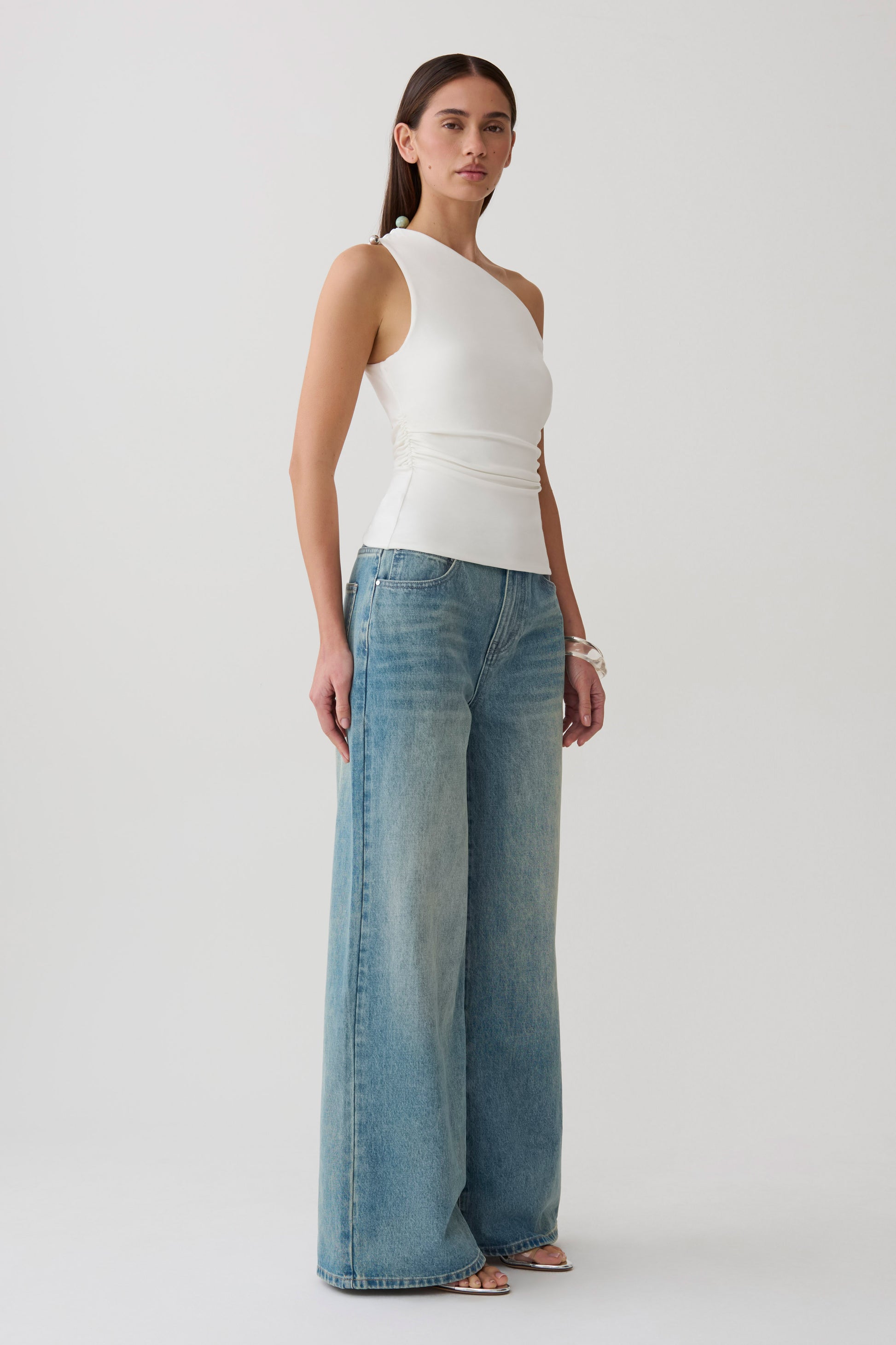Yuna Short Sleeve Draped Hardware Top - Ivory #4