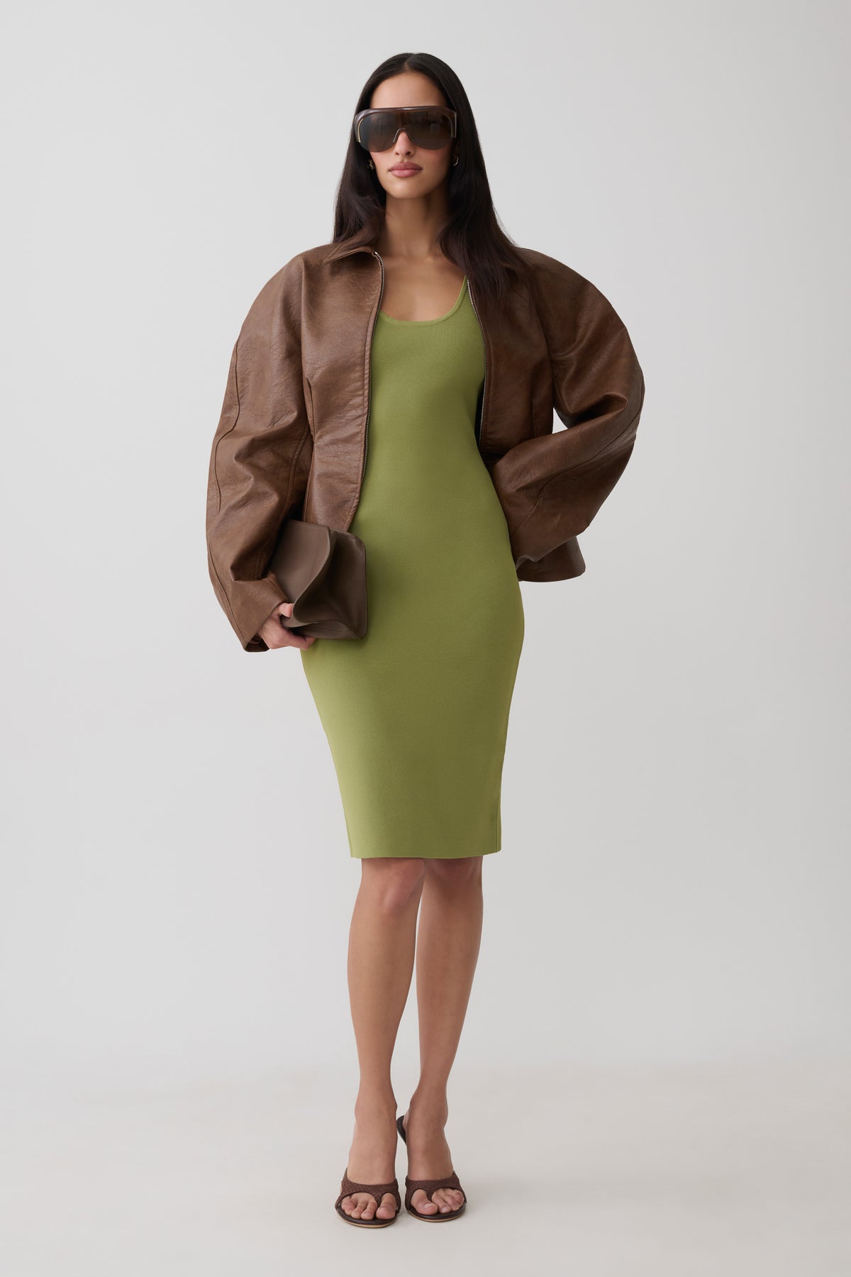 knee length knit dress Leah Racer Back - Olive BasicColour:Grijs