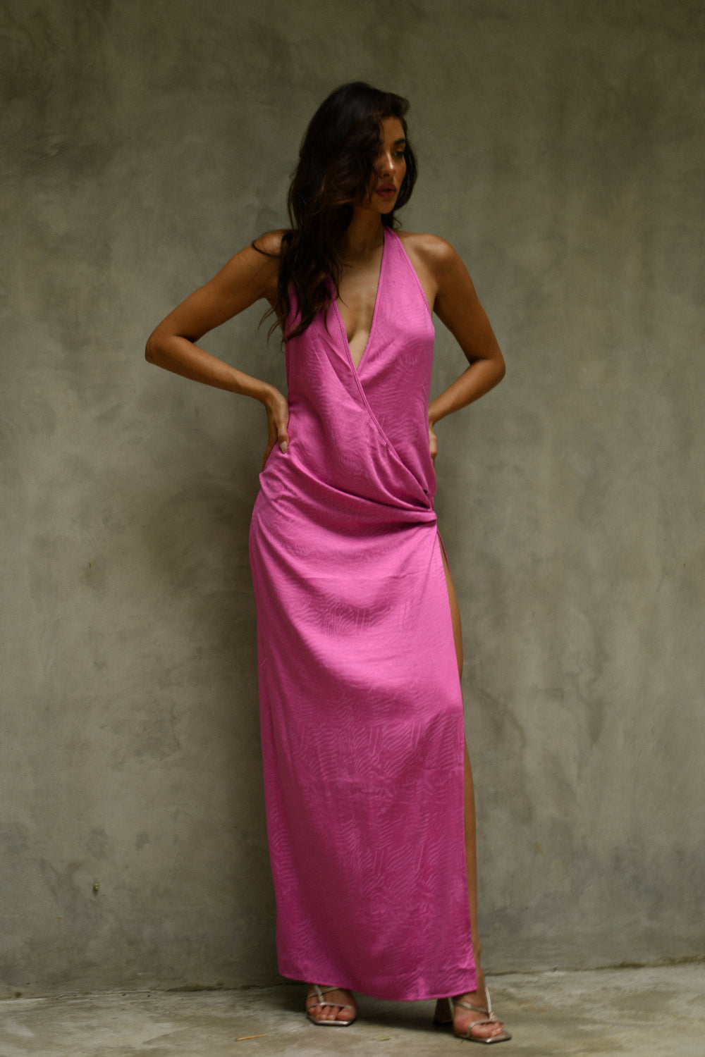Aaliyah Plunge Neck Maxi Dress - Rose Pink
