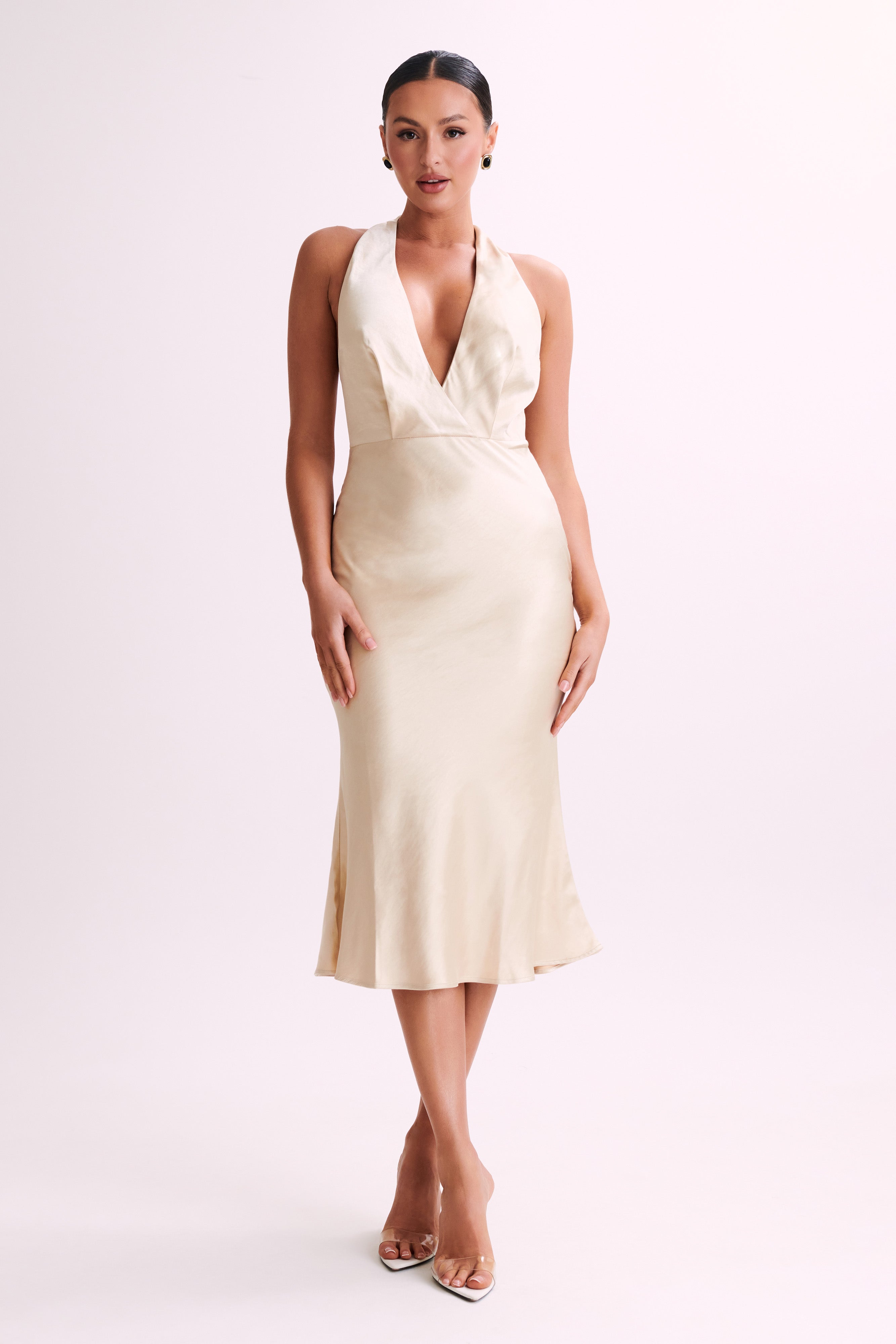 Terri Satin Cowl Midi Dress – Gold Robes courtes invitées The Wedding Explorer Terri Satin Cowl Midi Dress – Gold Robes courtes invitées The Wedding Explorer