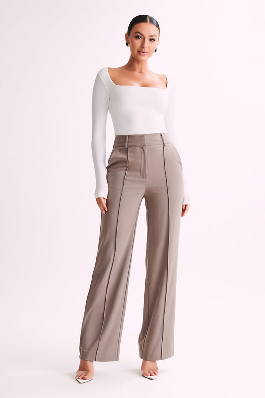 Women's Pants | Shop Linen, Leather & Flared Pants Online - MESHKI