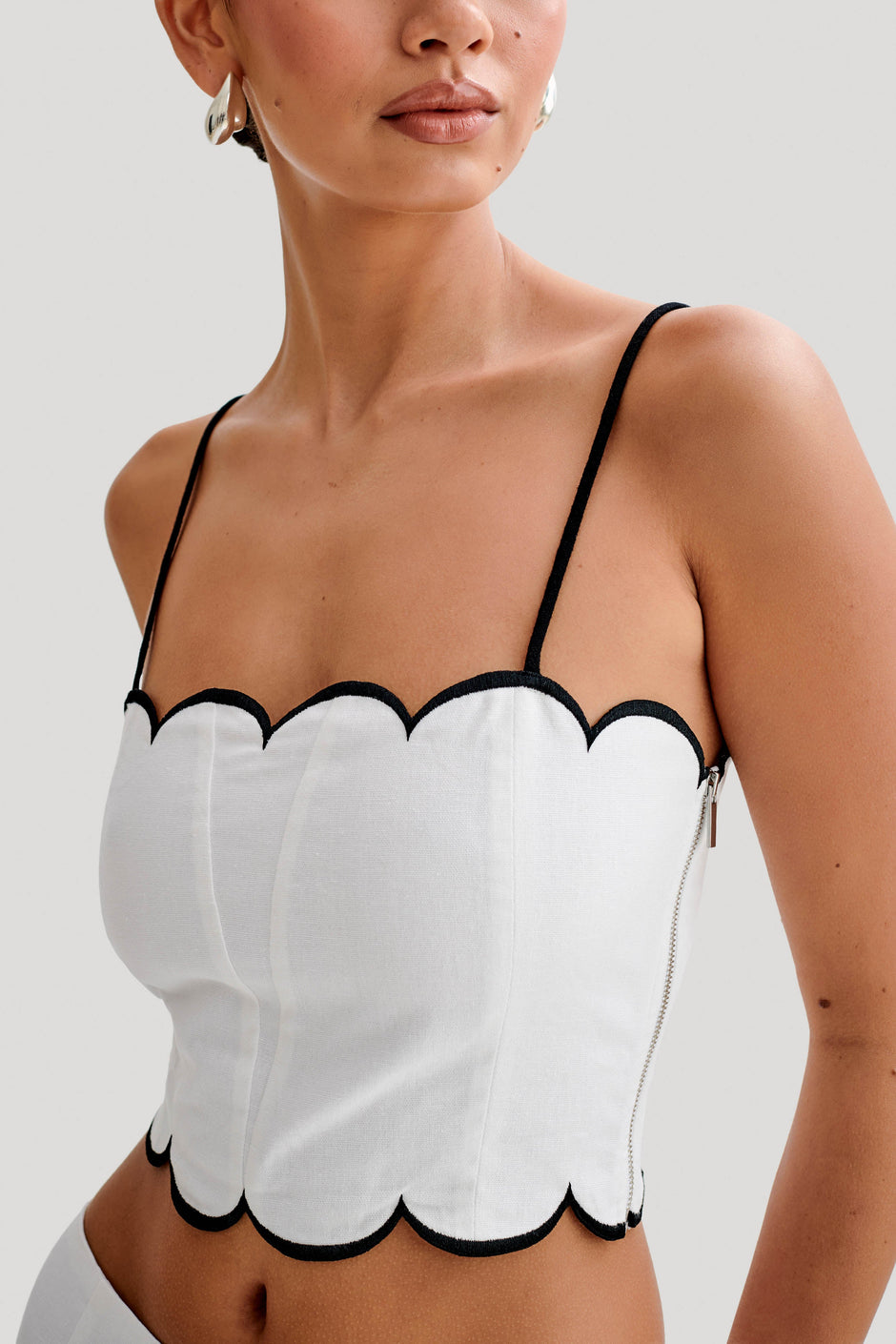 TWS-252TP3203 IVORY SCALLOPED TOP main image 1