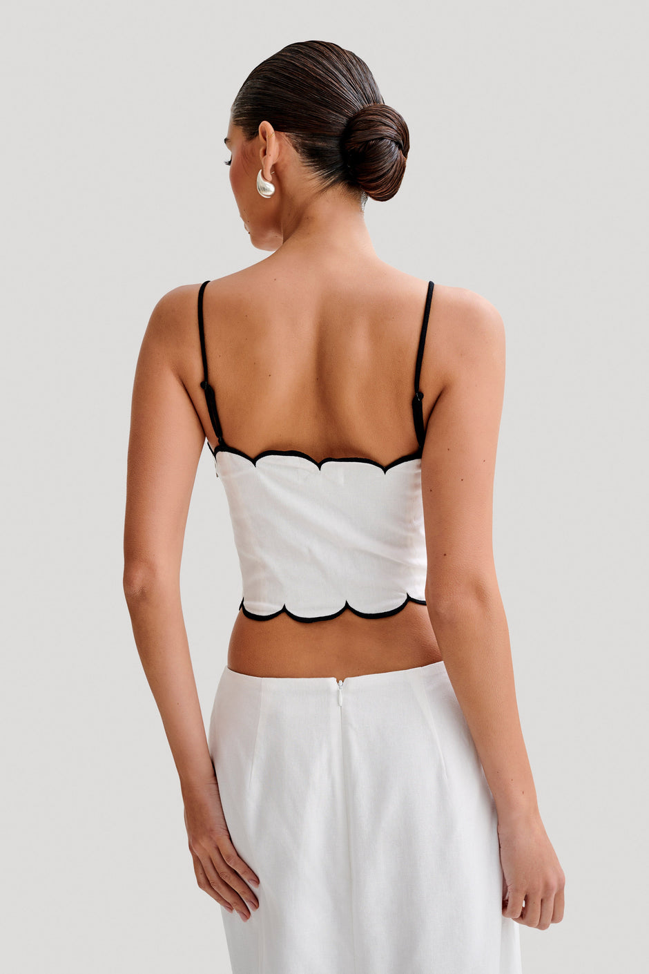 EMBROIDERY DETAIL SCALLOPED MIDI SKIRT (PRE-ORDER)