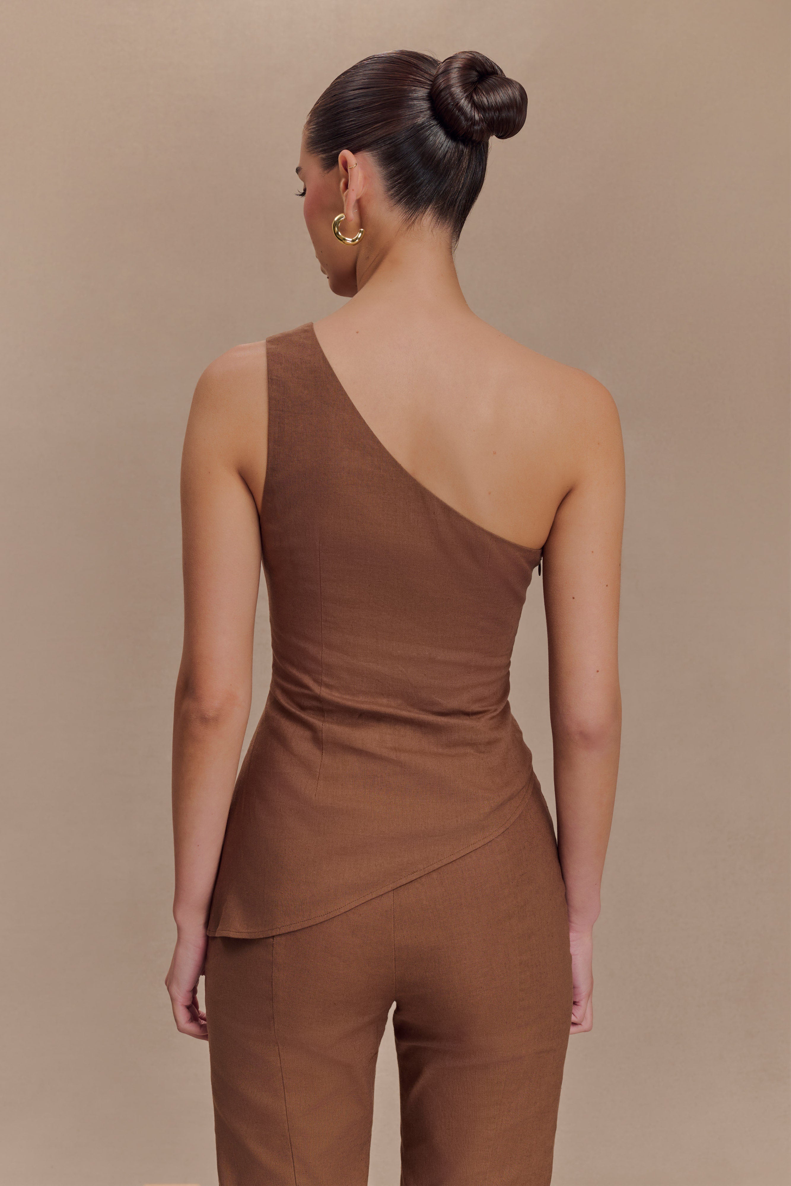 Dora Linen One Shoulder Top - Cacao Brown | MESHKI