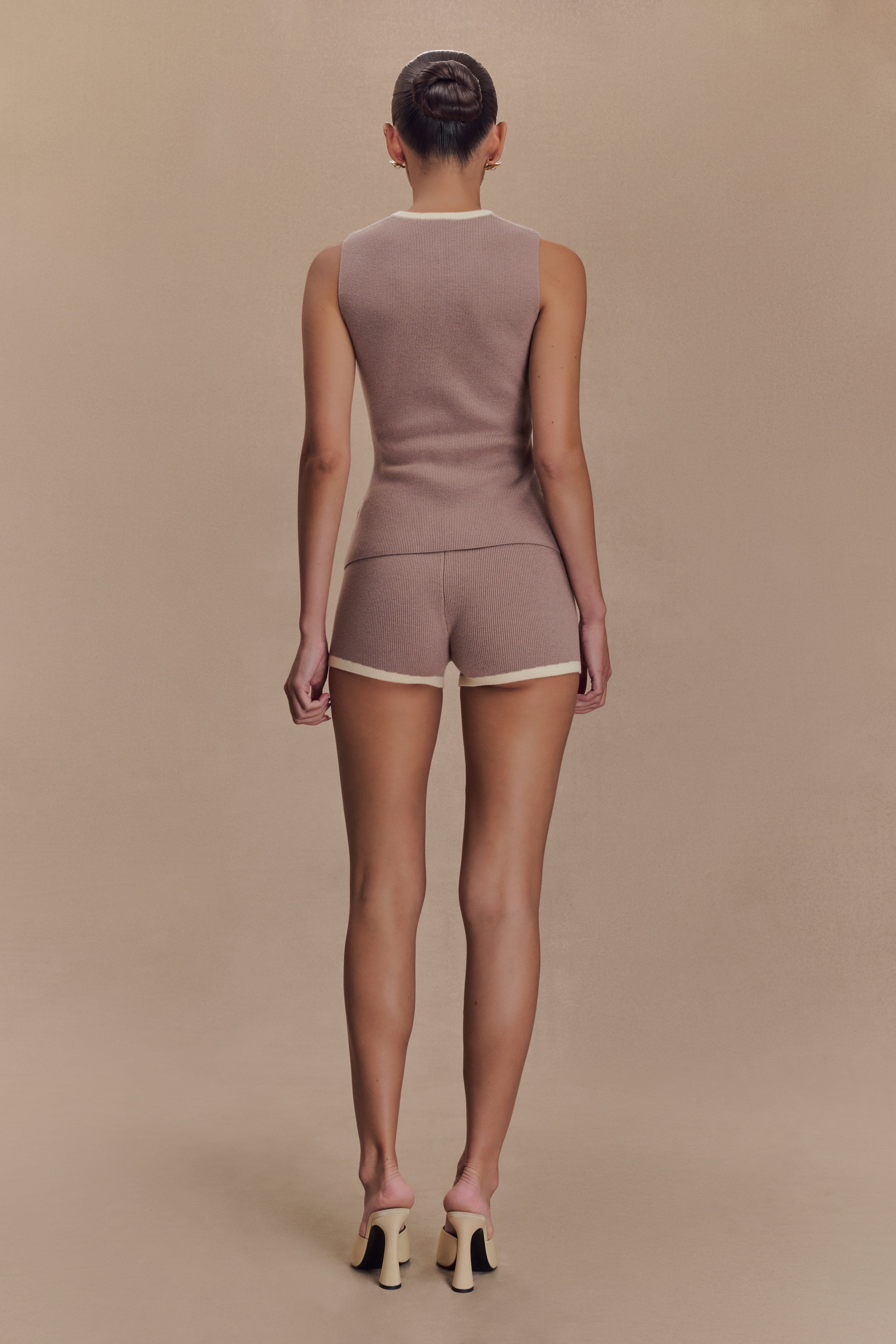 Julianne Contrast Knit Shorts - Pebble/Ivory | MESHKI