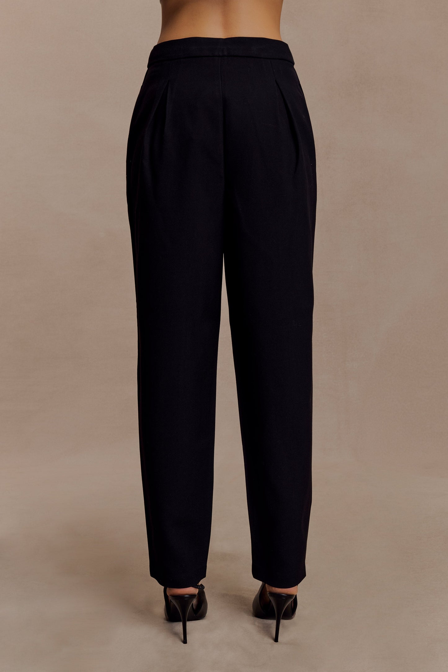Olie Barrel Leg Suiting Pants - Black