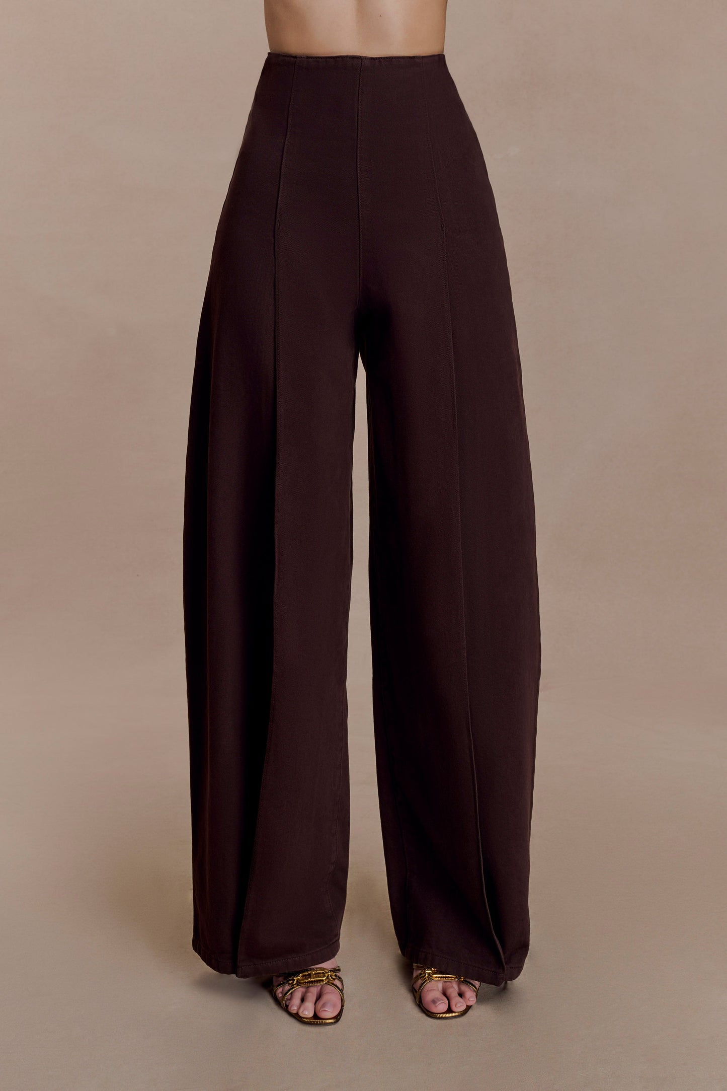 Beatrix High Rise Denim Jeans - Chocolate