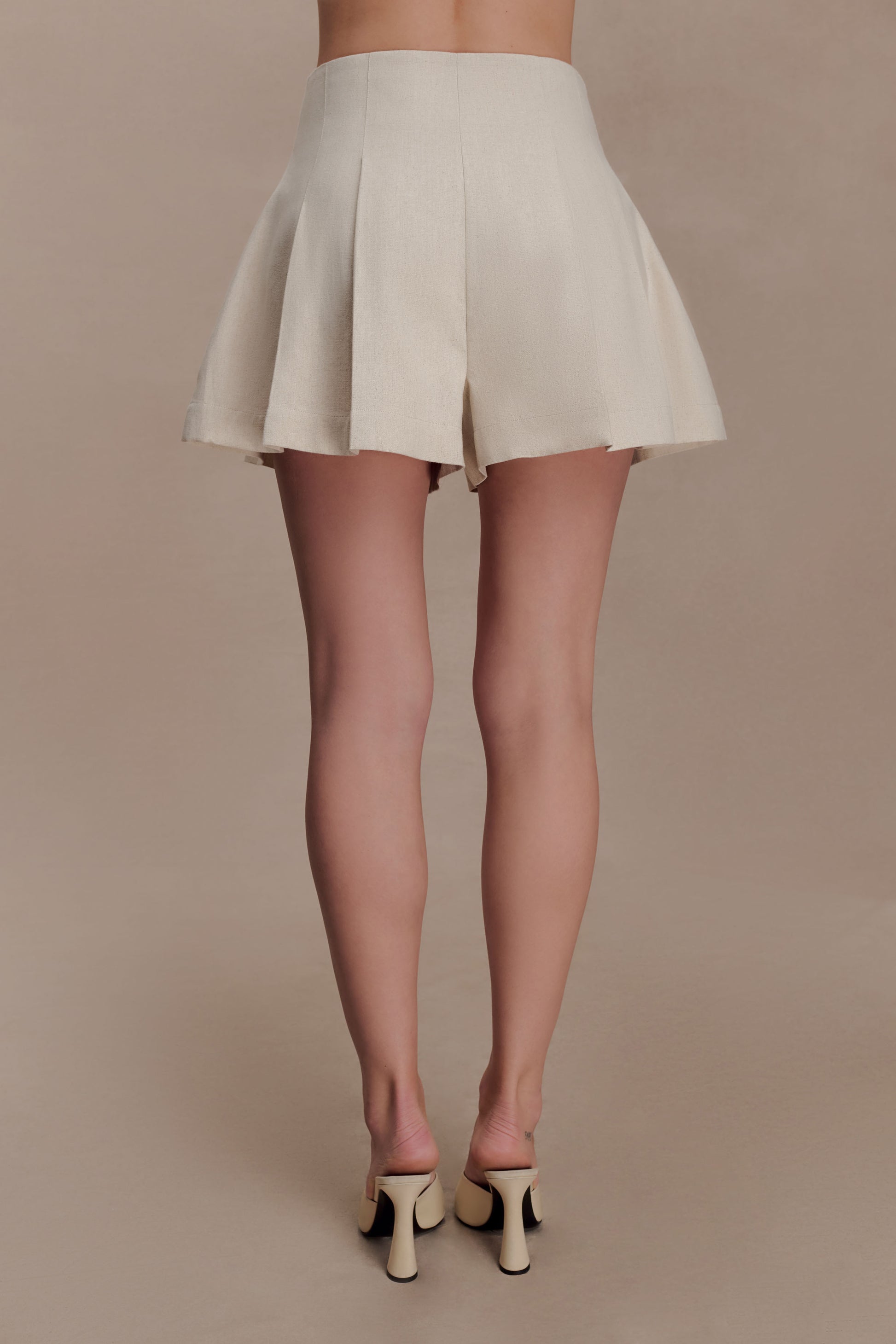 Martine Pleated Linen Short - Natural #2