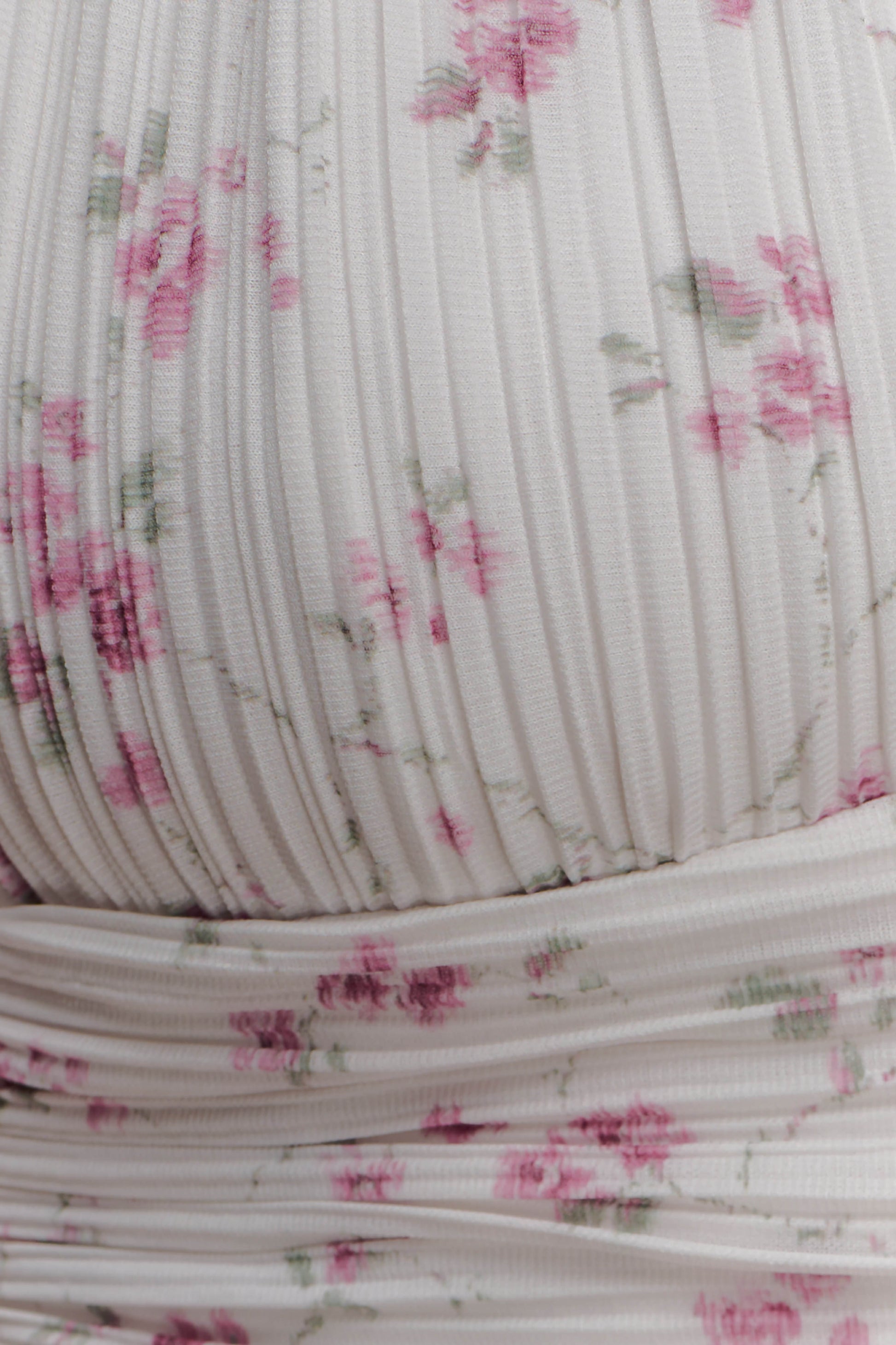 Amaris Sleeveless Plisse Halter Top - Floral Ditsy Print #8