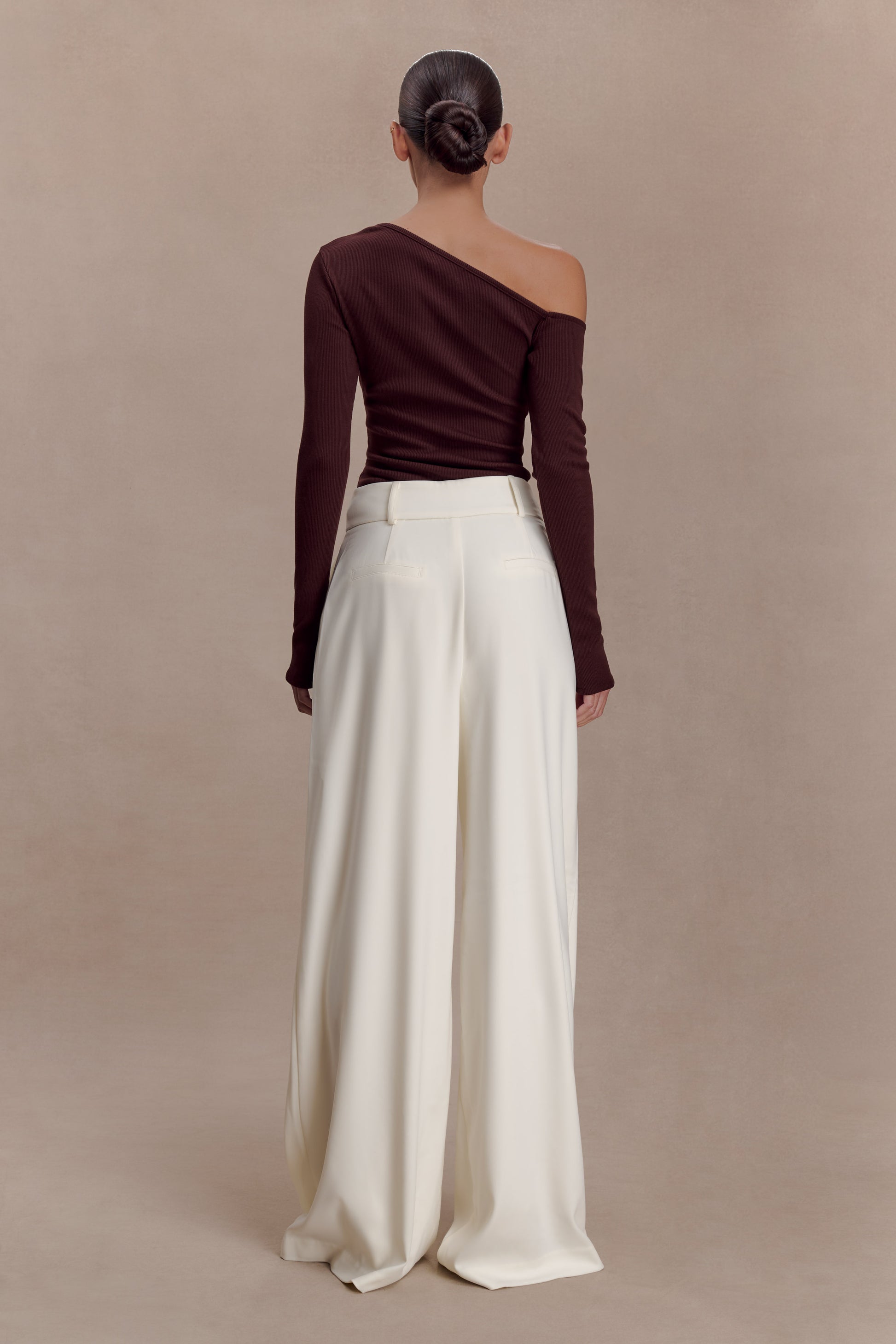 Maelle Off Shoulder Long Sleeve Top - Deep Chocolate #2