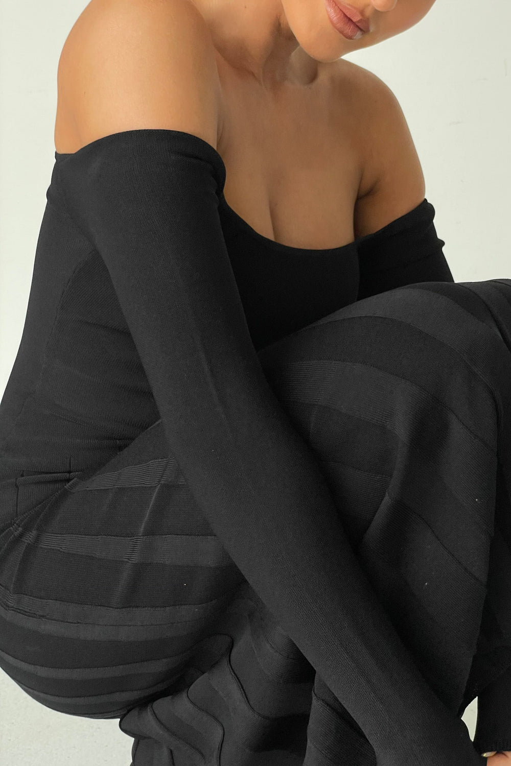 Emmeline Long Sleeve Rib Knit Midi Dress - Black