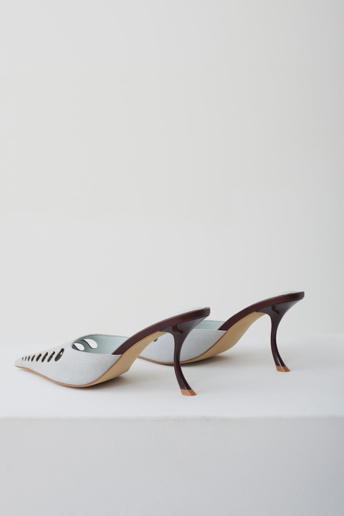 Maddi Pointed Heel - Pale Blue/Burgundy