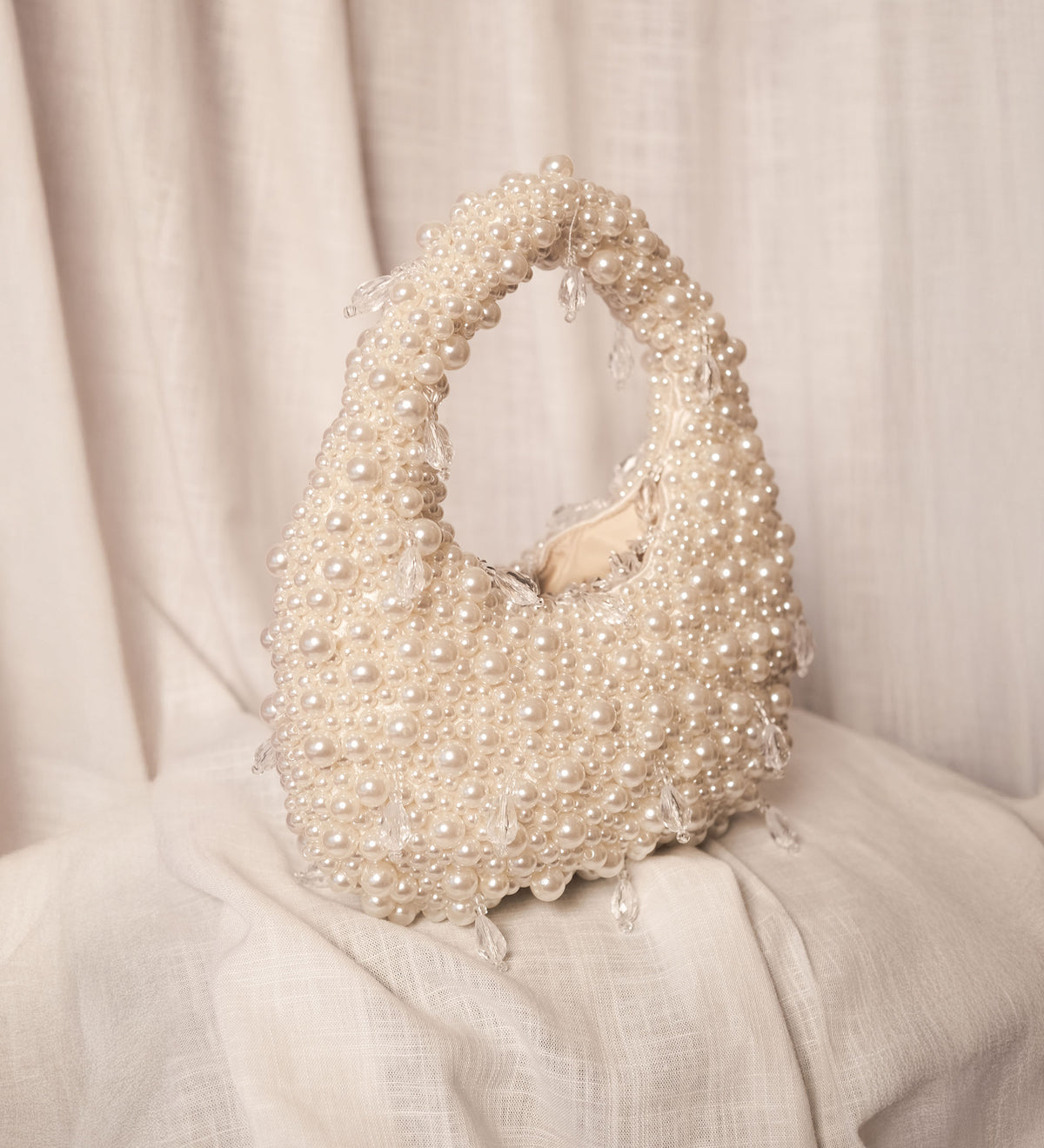 Image of white pearl bag.
