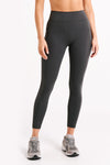 Briar V Back Leggings With Pockets - Black