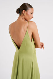 Beatrice Flowy Maxi Dress - Parakeet Green