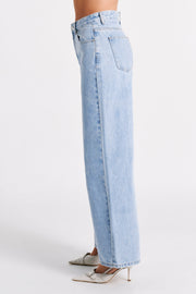Raven Low Rise Baggy Jeans - Mid Blue Wash