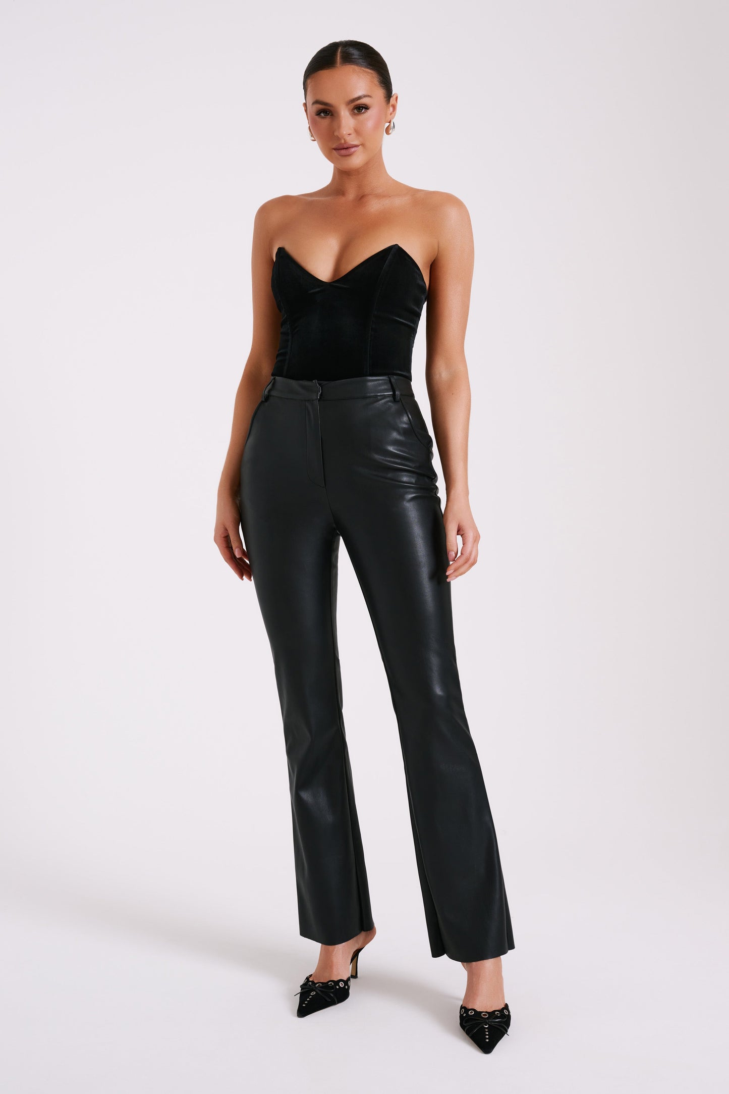 Chaya Velvet Pointed Corset - Black