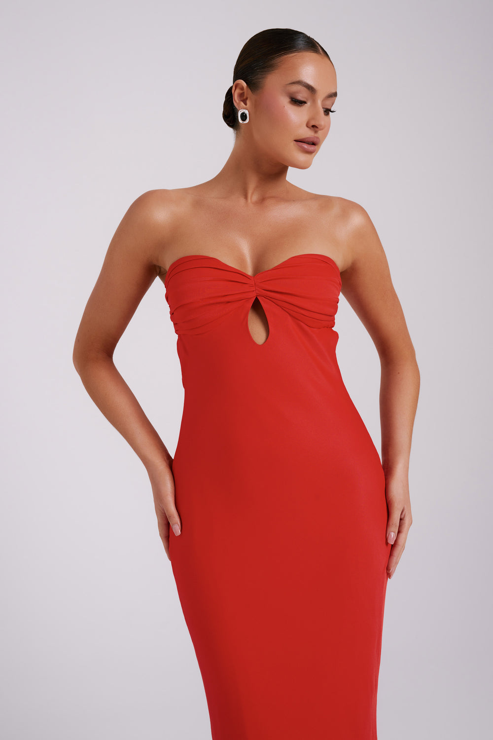 Antonella Strapless Keyhole Maxi Dress - Red