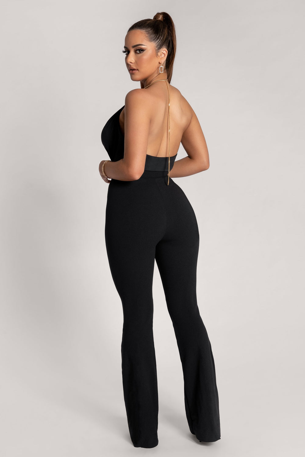 Zendaya Highwaisted Flare Pants - Black - MESHKI