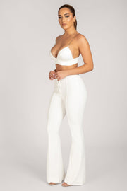 Zendaya Highwaisted Flare Pants - White
